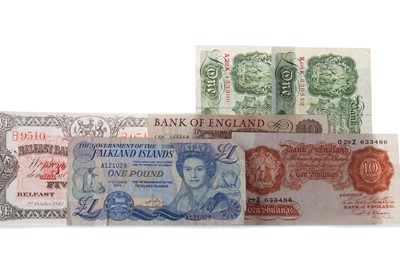 Lot 41 - A COLLECTION OF MAINLY ENGLISH BANKNOTES