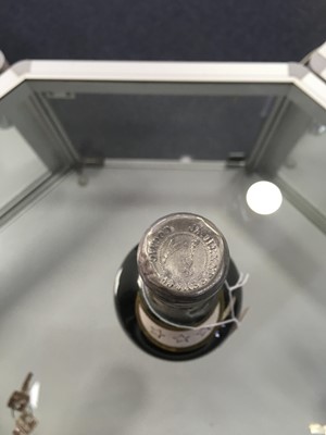 Lot 134 - HENNESSY 3 STAR COGNAC 1950S 75CL