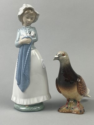 Lot 114 - A ROYAL DOULTON FIGURE OF 'THIS LITTLE PIGGY' ALONG WITH OTHER CERAMICS