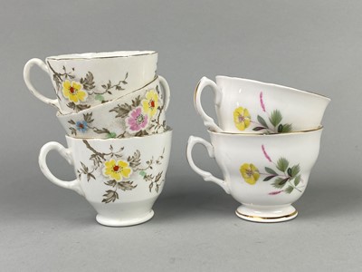 Lot 262 - A ROYAL VALE PART TEA SERVICE AND OTHER VARIOUS TEA WARE