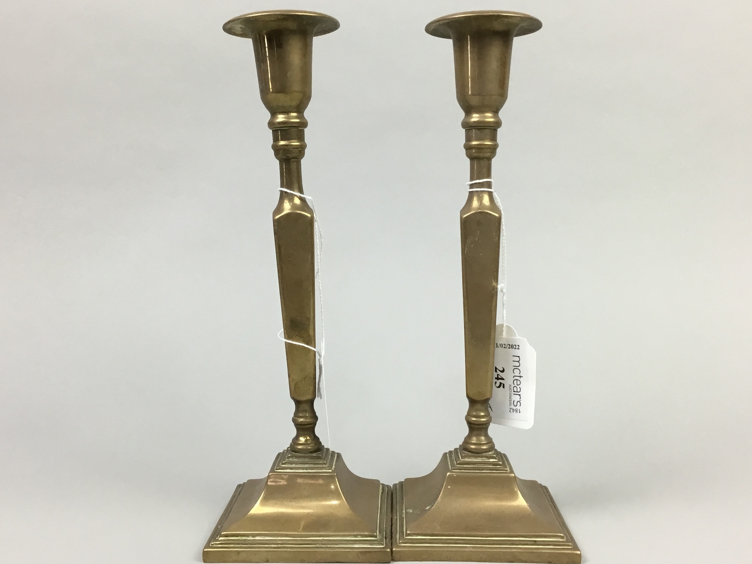 Lot 245 A LOT OF SILVER PLATE AND METAL WARE lot-245-a-lot-of-silver-plate-and-metal-ware
