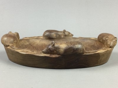 Lot 260 - A HAND-CARVED OVAL WOODEN DISH BY LOWE OF CARDENDEN