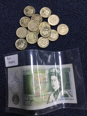 Lot 338 - A COLLECTION OF VARIOUS COINS AND BANKNOTES