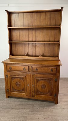 Lot 328 - A REPRDUCTION OAK WELSH DRESSER