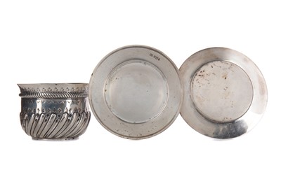 Lot 123 - A VICTORIAN SILVER BOWL, ALONG WITH TWO PIN DISHES