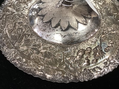 Lot 1106 - A CHINESE EXPORT SILVER COMPORT