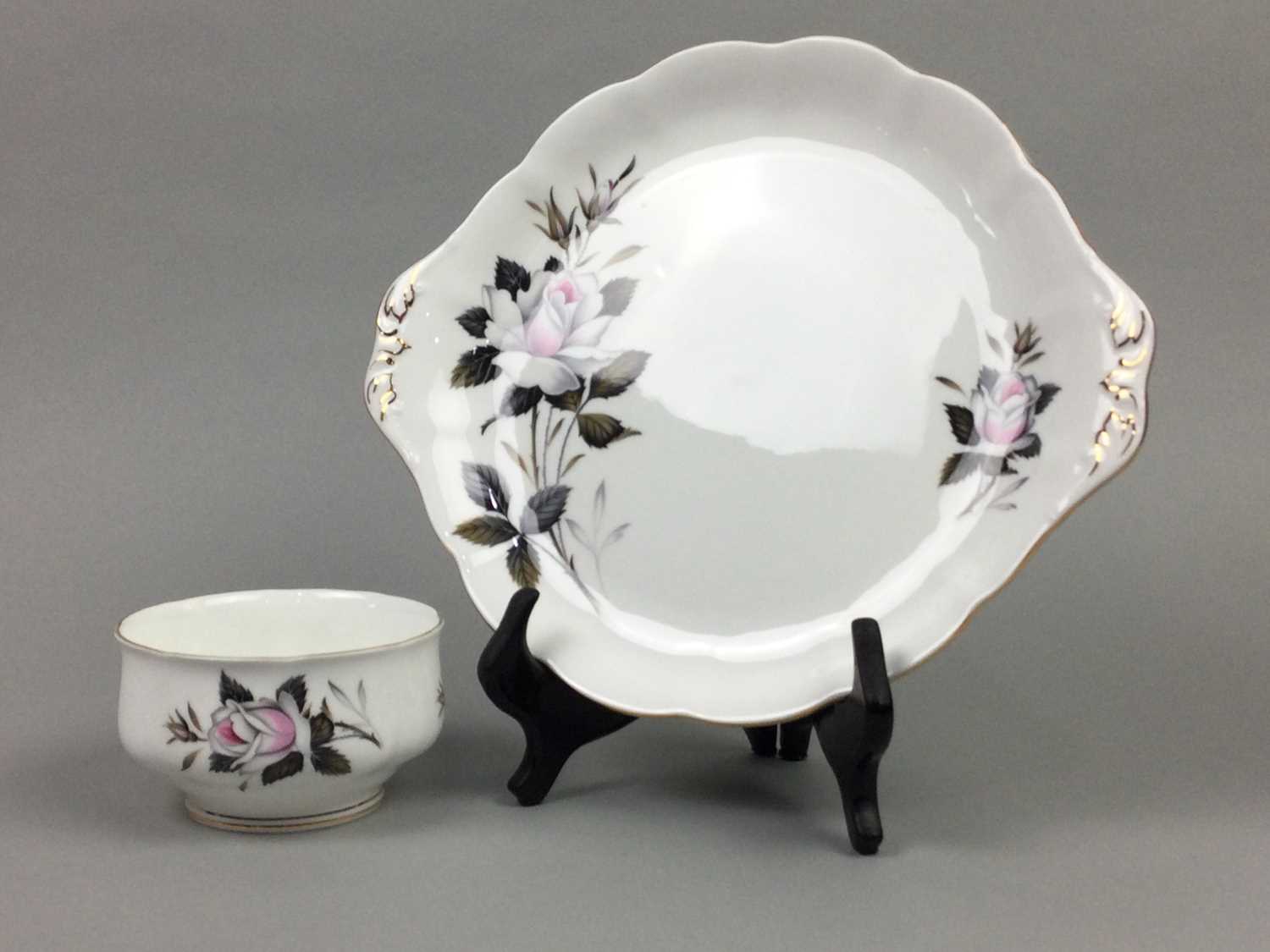 Lot 140 - A ROYAL ALBERT 'QUEEN'S MESSENGER' PART TEA SERVICE