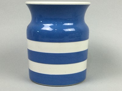 Lot 350 - A CORNISH WARE LIDDED JAR AND CREAM JUG AND OTHER CERAMICS