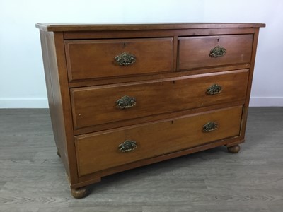 Lot 398 - A MAHOGANY CHEST OF DRAWERS