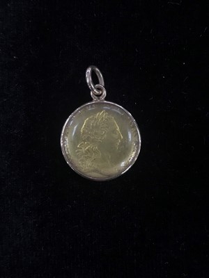Lot 1 - A GEORGE III COIN PENDANT