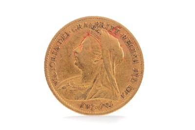 Lot 5 - A VICTORIA GOLD HALF SOVEREIGN DATED 1900