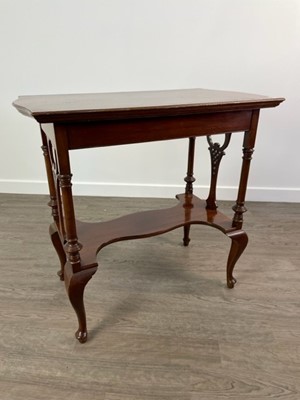 Lot 423 - A MAHOGANY TWO TIER OCCASIONAL TABLE