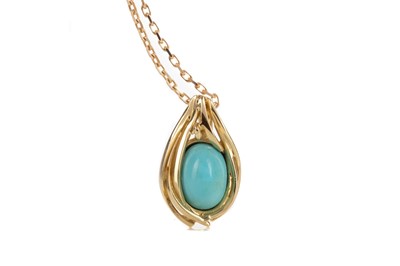 Lot 516 - A TURQUOISE PENDANT ON CHAIN