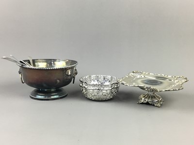 Lot 57 - A SILVER PLATED URN SHAPED SUGAR CASTER AND OTHER ITEMS