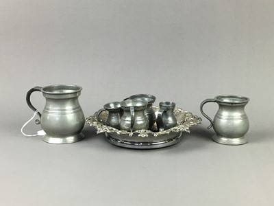 Lot 57 - A SILVER PLATED URN SHAPED SUGAR CASTER AND OTHER ITEMS