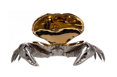 Lot 204 - A FINELY MODELLED LIFE-SIZED SILVER CRAB-FORM CAVIAR DISH