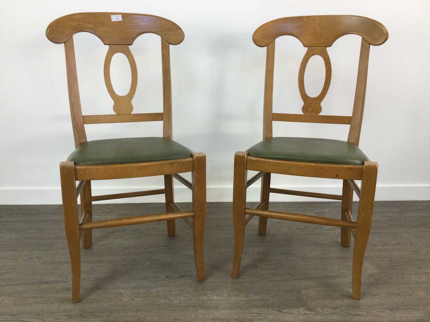 Lot 260 - A LOT OF RETRO STYLE DINING CHAIRS