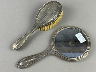 Lot 285 - A SILVER HANDMIRROR, MATCHING BRUSH AND A BRUSH SET