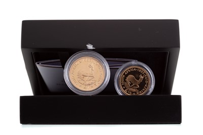 Lot 37 - THE 1953 QUEEN ELIZABETH II SOUTH AFRICA GOLD PROOF POUND AND HALF POUND GOLD COIN SET