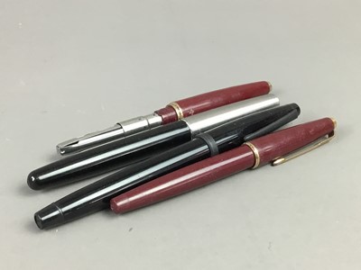 Lot 310 - A LOT OF VINTAGE FOUNTAIN PENS