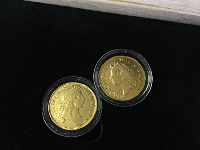 Lot 7 - THE GUINEA'S GREATEST CENTURY MONARCH GOLD GUINEA FIVE COIN SET