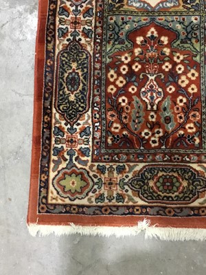 Lot 338 - A 20TH CENTURY PERSIAN STYLE RUG