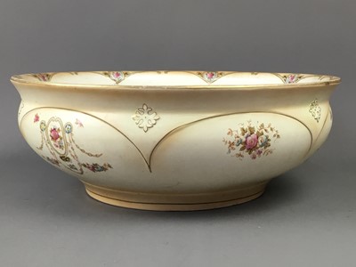 Lot 350A - A CROWN DEVON BLUSH IVORY TOILET BOWL ALONG WITH OTHER CERAMICS