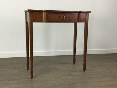 Lot 363 - A MAHOGANY SIDE TABLE