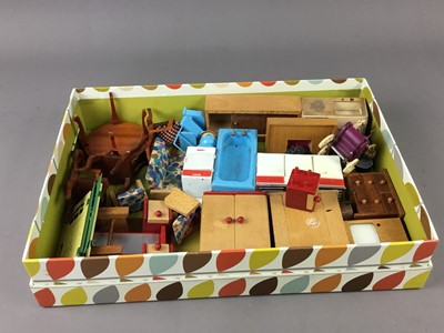 Lot 61 - A VINTAGE DOLL'S HOUSE AND FURNITURE