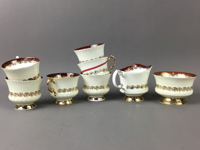 Lot 140 - AN ALFRED CLOUGH DINNER SERVICE AND OTHER CHINA
