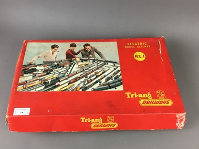 Lot 158 - A LOT OF TRI-ANG MODEL RAILWAY SETS AND ACCESSORIES