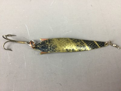 Lot 27 - A COLLECTION OF FISHING LURES