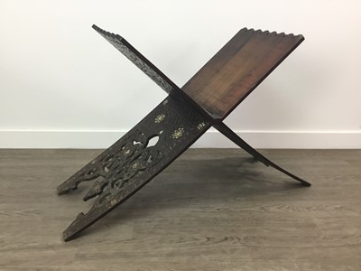 Lot 1243 - A MIDDLE EASTERN QURAN STAND