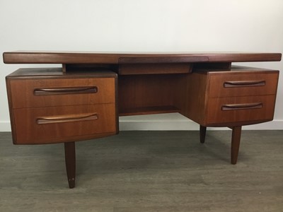 Lot 370 - A G-PLAN 'FRESCO' MIRRORED DRESSING TABLE, STOOL AND SIDEBOARD