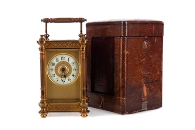 Lot 620 - A VICTORIAN CARRIAGE CLOCK