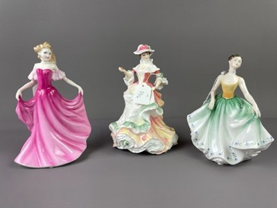 Lot 73 - A ROYAL DOULTON FIGURE OF 'ROBERT BURNS' ALONG WITH THREE OTHER FIGURES