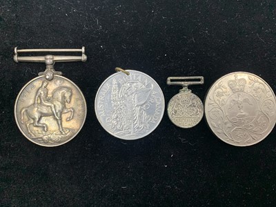 Lot 6 - A GROUP OF WWI CAMPAIGN MEDALS, ALSO BADGES AND COINS