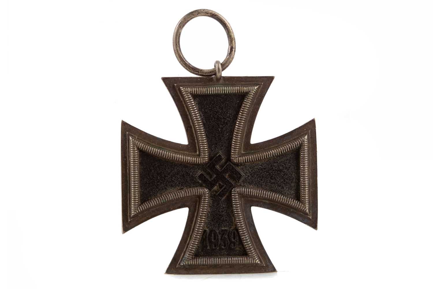 Lot 12 - A WWII GERMAN THIRD REICH IRON CROSS