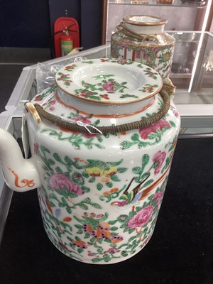 Lot 1017 - A MID-19TH CENTURY CHINESE CANTON ROSE MEDALLION TEAPOT