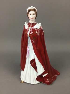 Lot 402 - A ROYAL WORCESTER OF QUEEN ELIZABETH II AND FOUR ROYAL DOULTON FIGURES