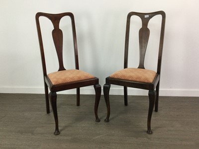 Lot 114 - A CARVED OAK HALL CHAIR AND FOUR MAHOGANY DINING CHAIRS