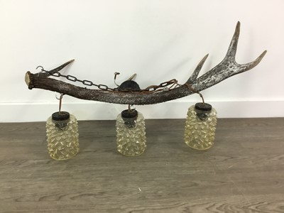 Lot 383 - A VINTAGE ANTLER LIGHT FITTING