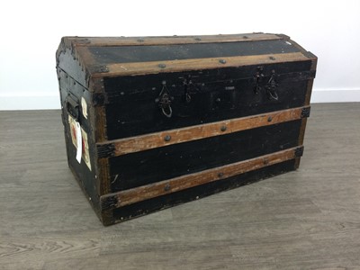 Lot 118 - AN ANCHOR PATENED WATERPROOF TRAVELLING TRUNK
