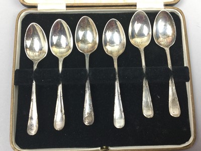 Lot 30 - A SET OF SIX SILVER SPOONS, ALONG WITH SILVER PLATED FLATWARE