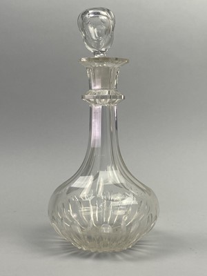 Lot 267 - A COLLECTION OF CRYSTAL AND GLASS WARE