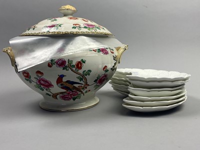 Lot 294 - A SALAD BOWL, SIDE PLATES AND OTHER CERAMICS