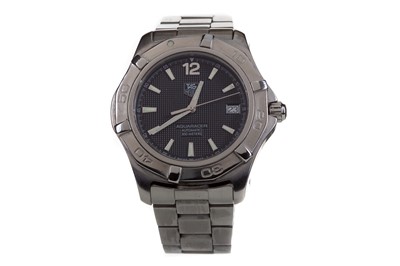 Lot 870 - A GENTLEMAN'S TAG HEUER AQUARACER STAINLESS STEEL AUTOMATIC WRIST WATCH