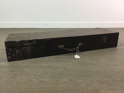Lot 165 - AN EARLY 20TH CENTURY WOOD CASE