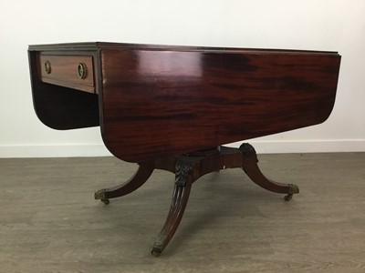 Lot 403 - A REGENCY MAHOGANY PEMBROKE TEA TABLE