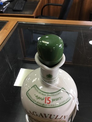 Lot 2 - LAGAVULIN 15 YEAR OLD WHITE HORSE DECANTER 75CL